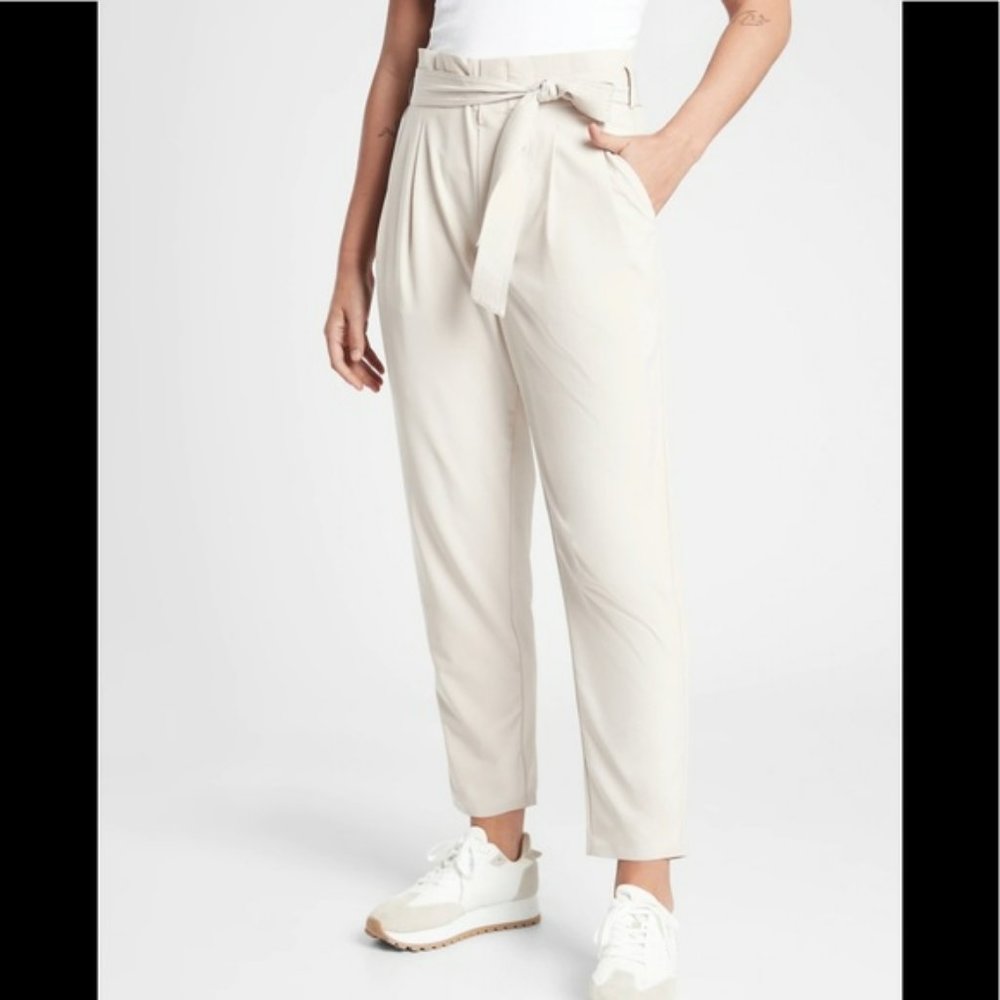 Athleta  Skyline Pant ll  18 plus size  Tan paper bag waist belted rise 13 in.